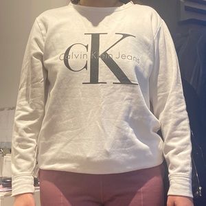 Calvin Klein crew neck size small